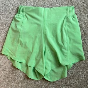 Lululemon Hotty Hot SE 4”